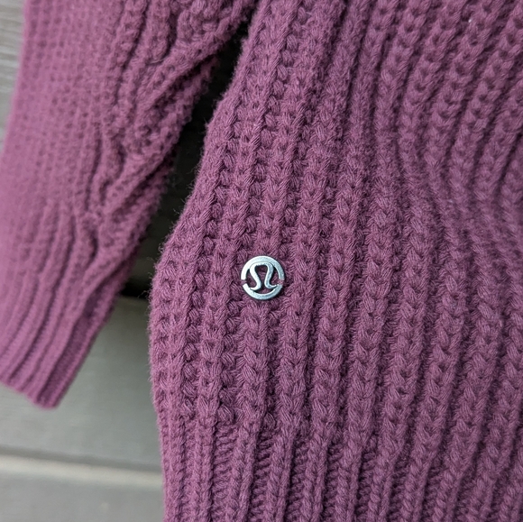 NWT Bring the Cozy Turtleneck Sweater Burgundy Cable Knit Size 12 - Picture 9 of 10